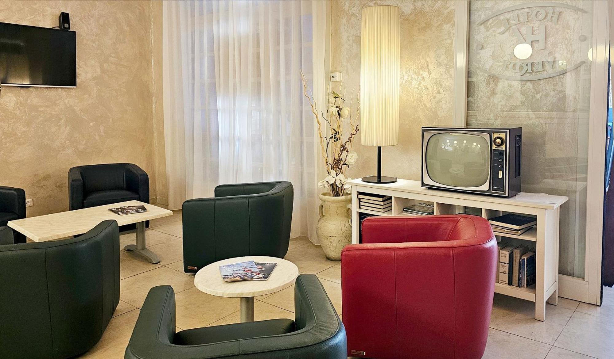 Hotel Verdi Лідо-ді-Єзоло Екстер'єр фото