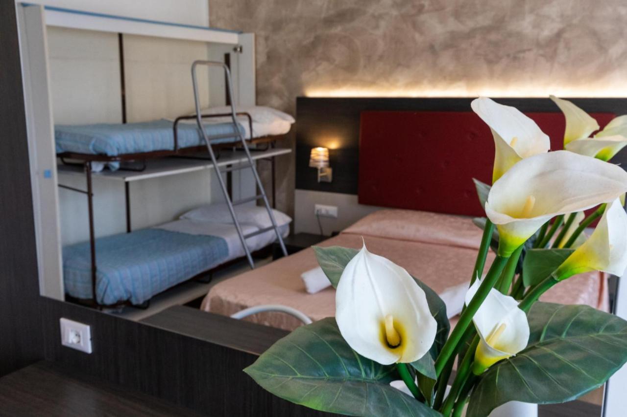 Hotel Verdi Лідо-ді-Єзоло Екстер'єр фото